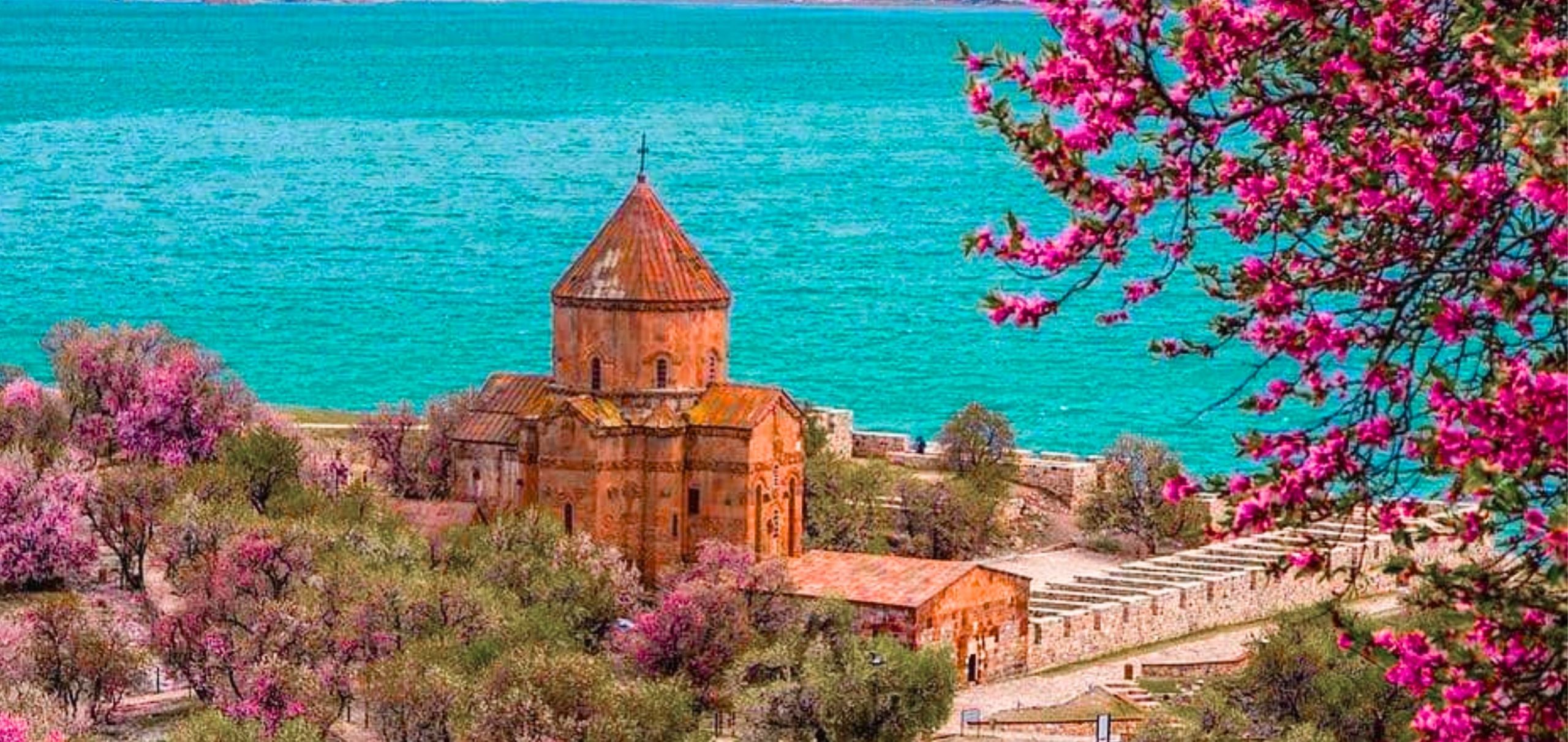 تور زمینی وان